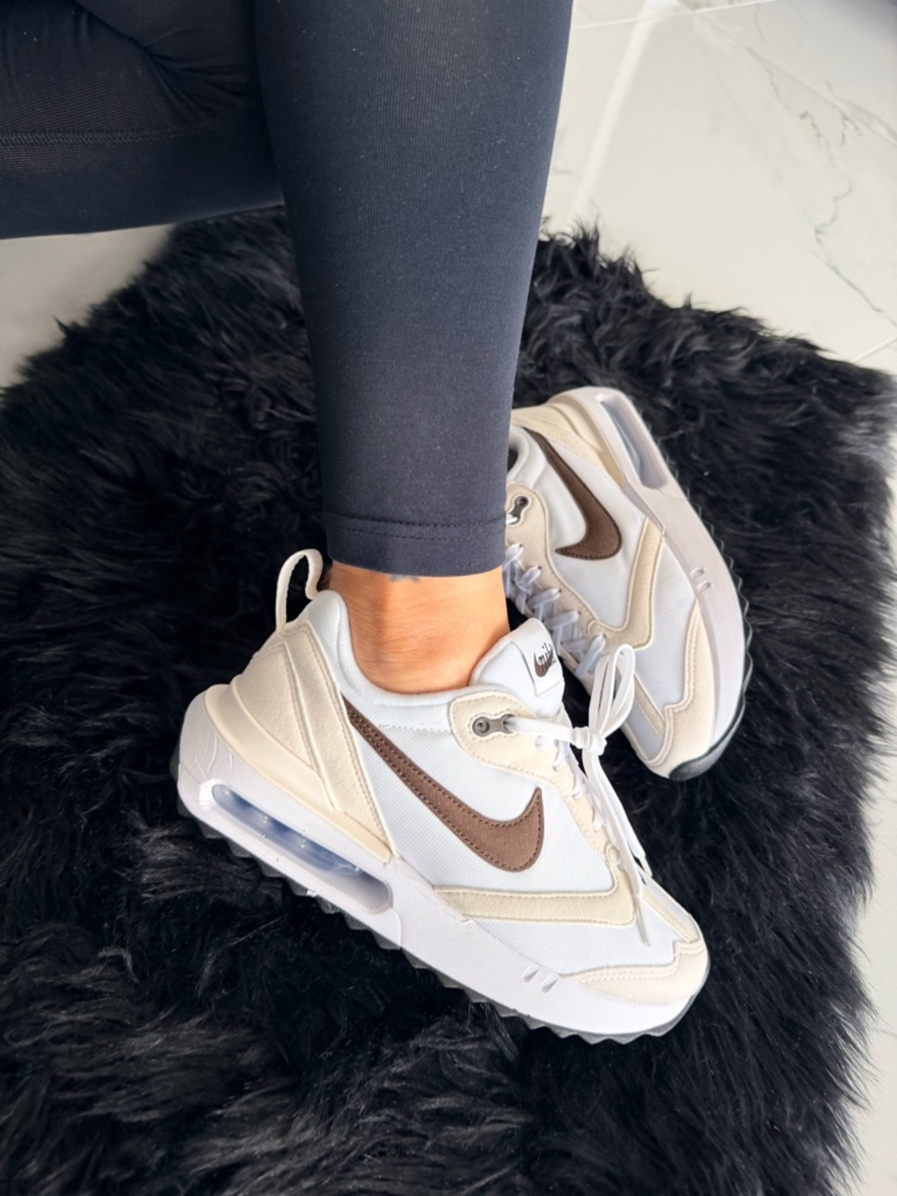 Nike Air Max Down - Picture 2 of 13